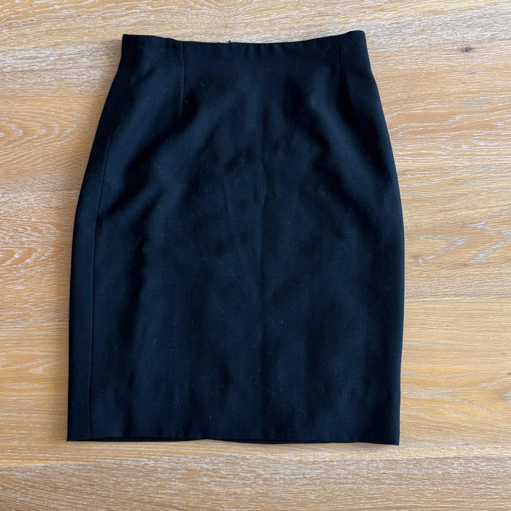 Gianni Versace Classic Black Pencil Skirt 100% Wool